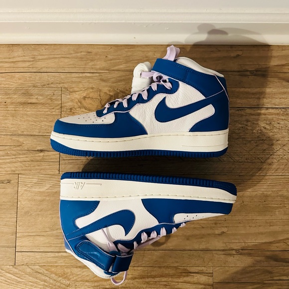 Nike Air Force 1 Mids - New - Men’s or Women’s - Picture 3 of 6